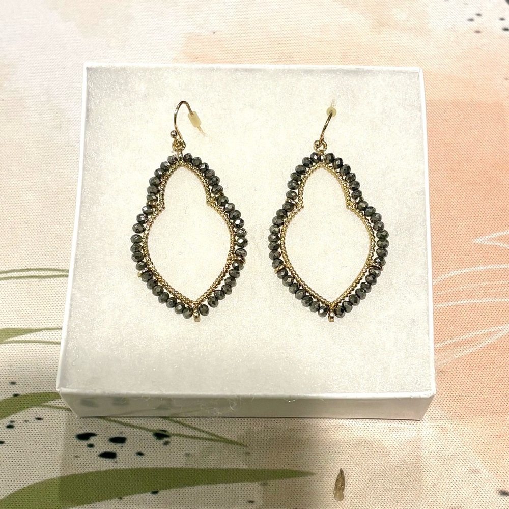 Elegant Gold and Charcoal Grey Teardrop Earrings